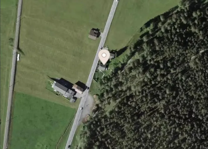 Chalet Horn Trailside Retreat